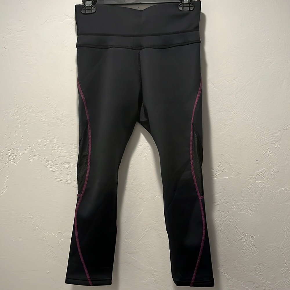 Non Zero Gravity Magma
Women's Sauna Leggings Black Size S With Tag